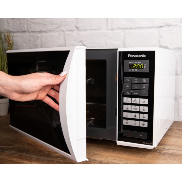 Фото - Микроволновая печь (СВЧ) Panasonic NN-GT352WZUE